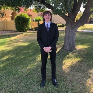 Meet your Posher, Eli